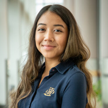 Headshot of Alicia Valdez
