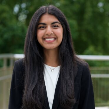 Headshot of Isha Saini